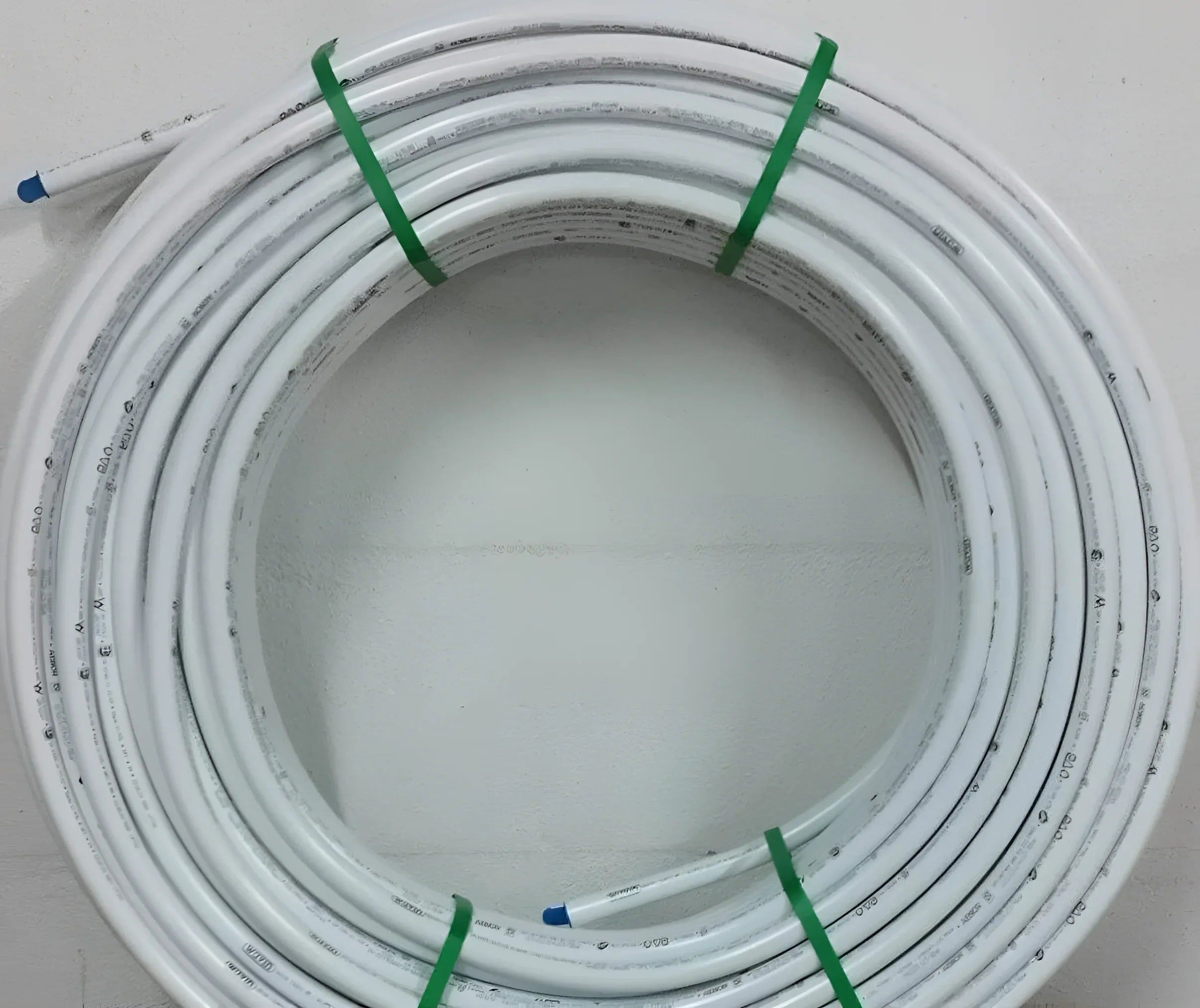 Original Wavin PE-XC Verbundrohr 16x2 in weiß, 25 Meter Rolle