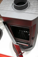 Designerski kominek żeliwny Plamen Tara – niezależny od powietrza w pomieszczeniu